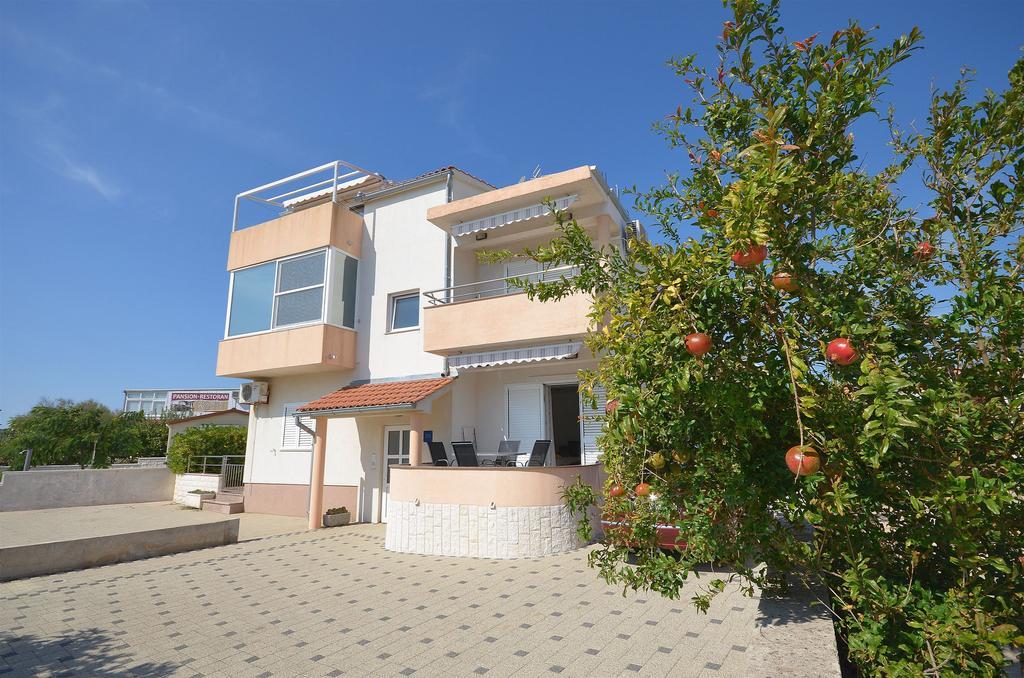 Apartment Srima Exterior photo